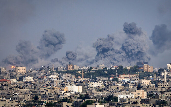 Gaza, 11 morti in raid israeliano: Netanyahu vola negli Usa per l’Onu