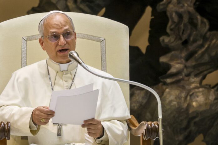 Papa: vicino a popolo Gaza, per la pace