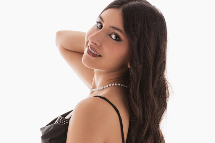 “Cosa Siamo Noi”, Sofija Vukic e la leggerezza del pop latino