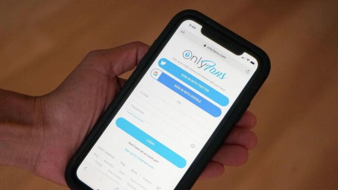 Dal 12 novembre stop ai siti pornografici senza verifica età: AgCom impone il blocco a 48 portali