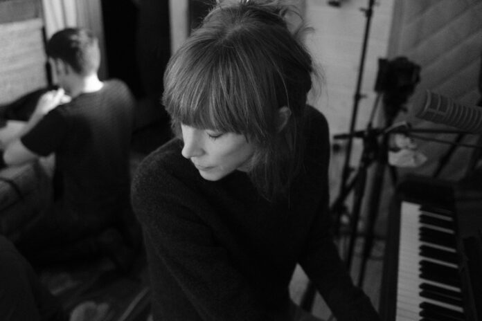 La terza edizione di “Racconti al Femminile”, quattro serate dedicate alla creatività delle donne: protagoniste Beth Orton, Ada Montellanico, Ginevra Di Marco, Indra Rios Moore