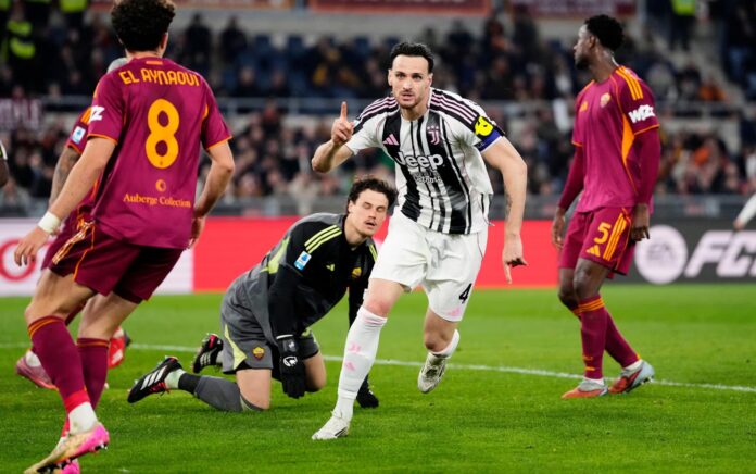 Gatti esulta dopo il pareggio in pieno recupero del 3-3