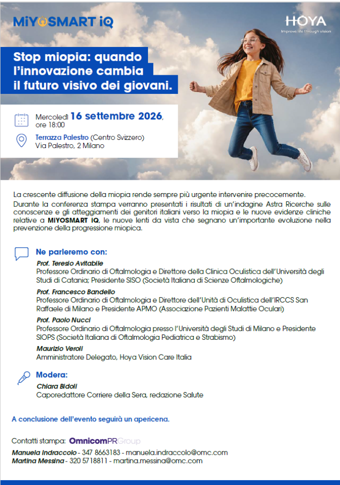 Ragazza che salta sorridente sullo sfondo di un cielo con nuvole, immagine promozionale della conferenza su innovazione e miopia.