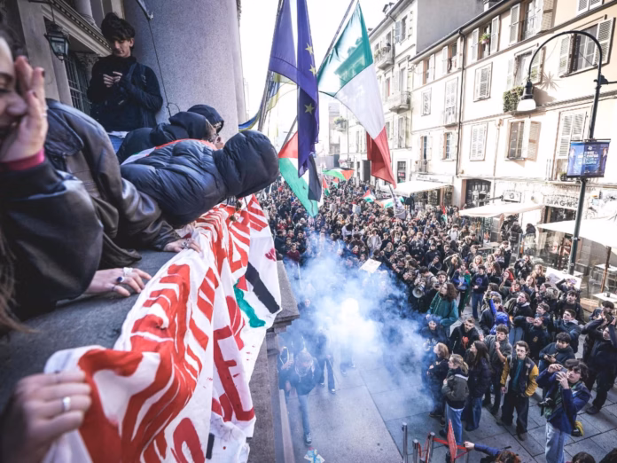 Proteste studentesche in Italia: scontri a Torino