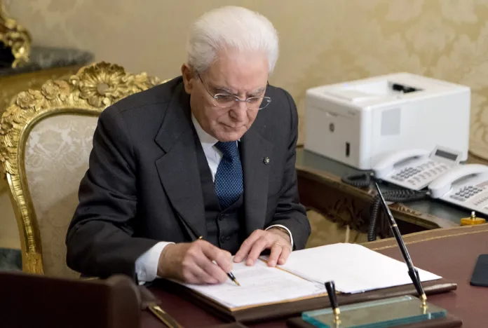 Mattarella firma la legge elettorale