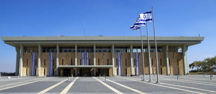 La sede della Knesset a Gerusalemme. Oltre 7,3 milioni di israeliani sono chiamati alle urne per eleggere il Parlamento nella prima consultazione dopo gli attacchi del 7 ottobre 2023