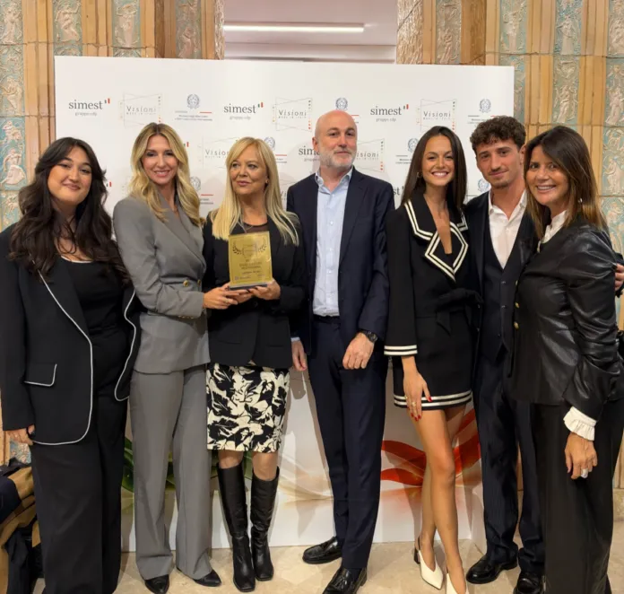 Carthusia, il profumo di un sogno vince il premio SIMEST