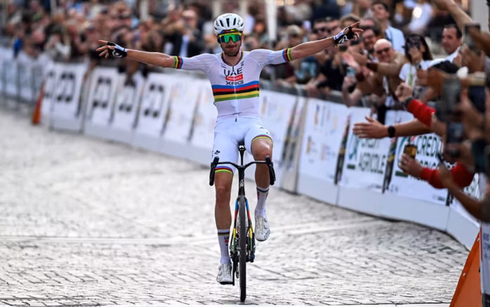 Brandon McNulty vince la Veneto Classic in maglia iridata con una fuga solitaria