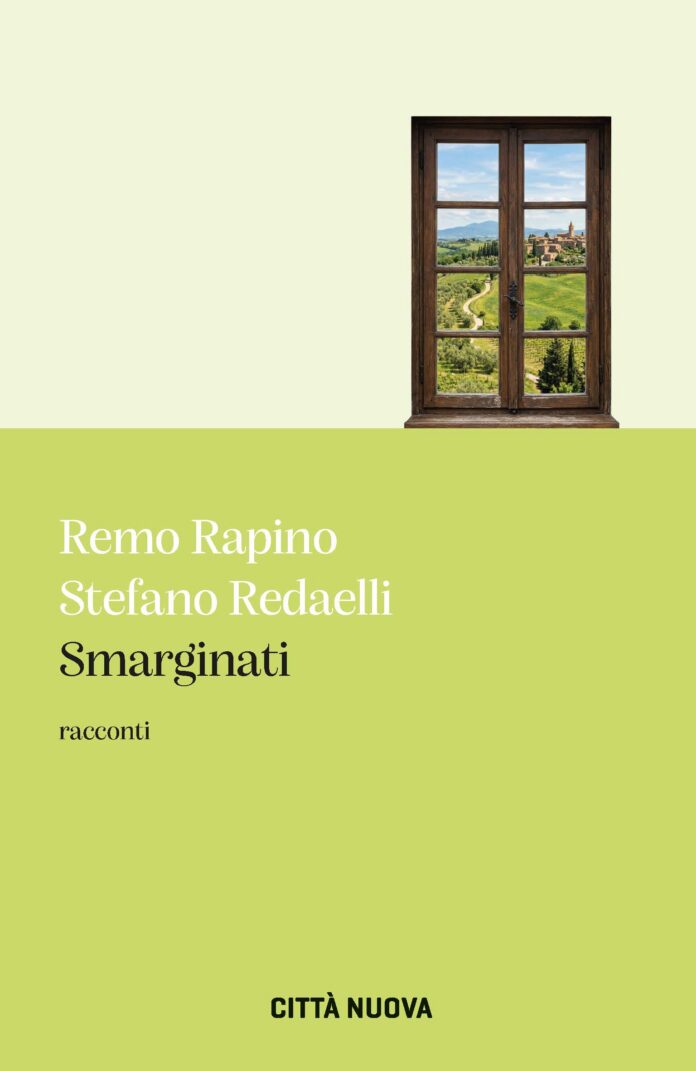 Copertina del libro 'Smarginati' con finestra che si affaccia su un paesaggio verde e un borgo